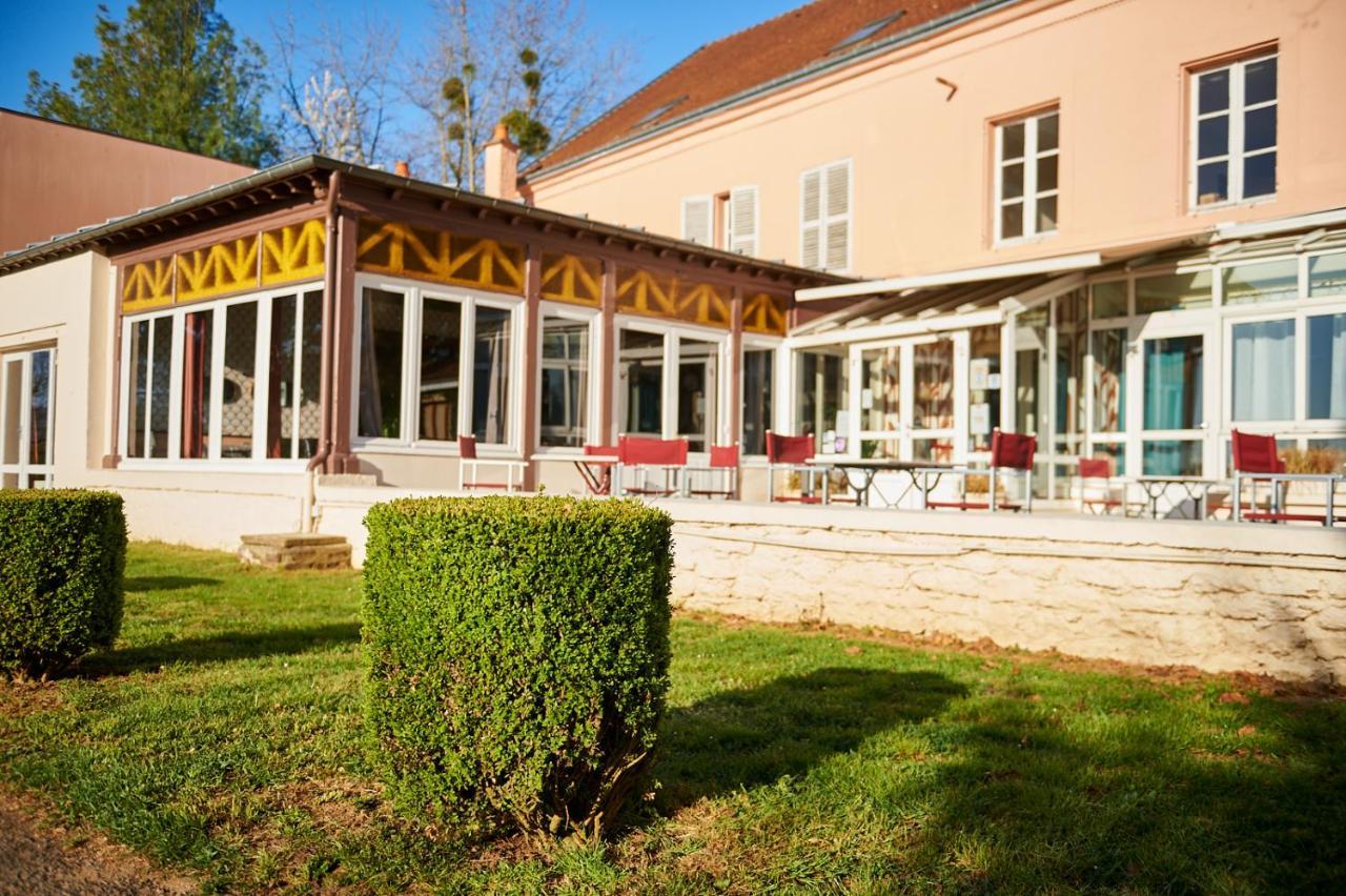 Logis Auberge Du Port Bazeilles Eksteriør billede